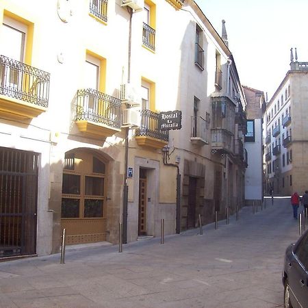 Hostal Muralla プラセンシア エクステリア 写真